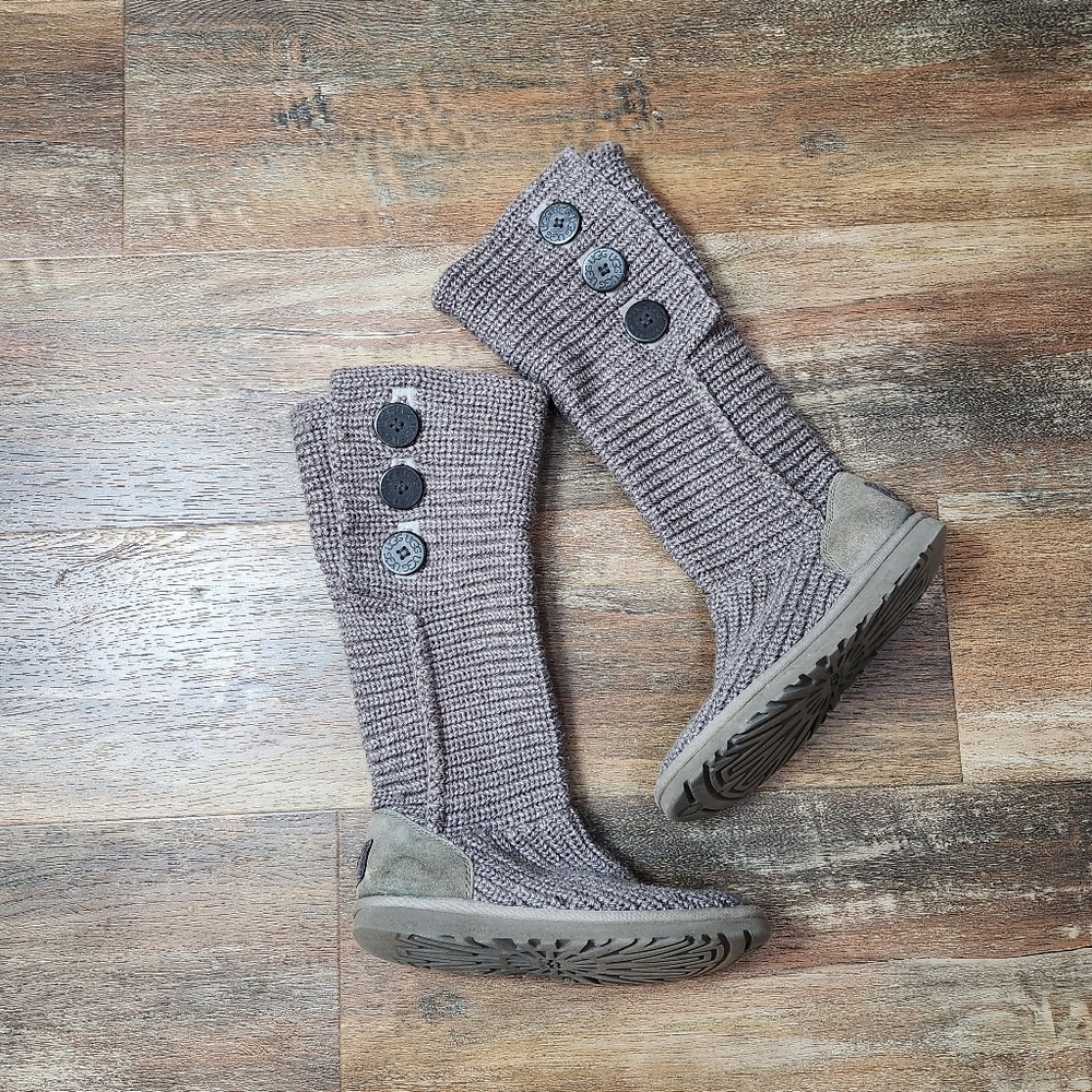 UGG CLASSIC CARDY II  KNIT BOOTS SIZE 6